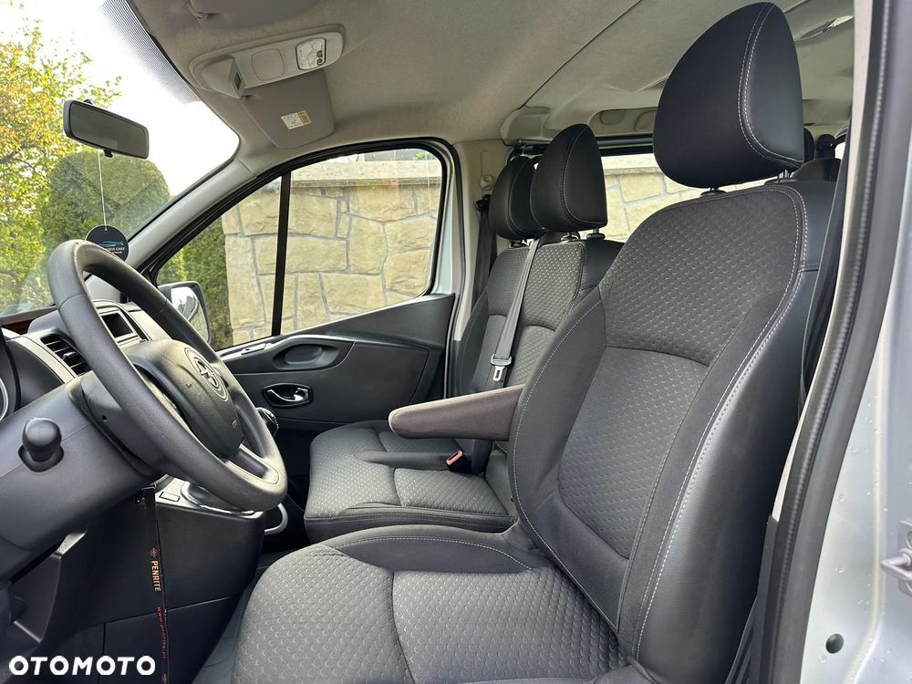 Opel Vivaro - 26