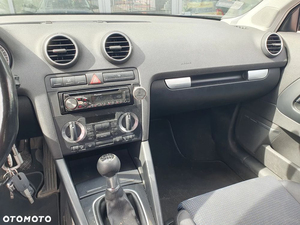 Audi A3 3-drzwiowe 2.0 TDI DPF Ambiente - 11