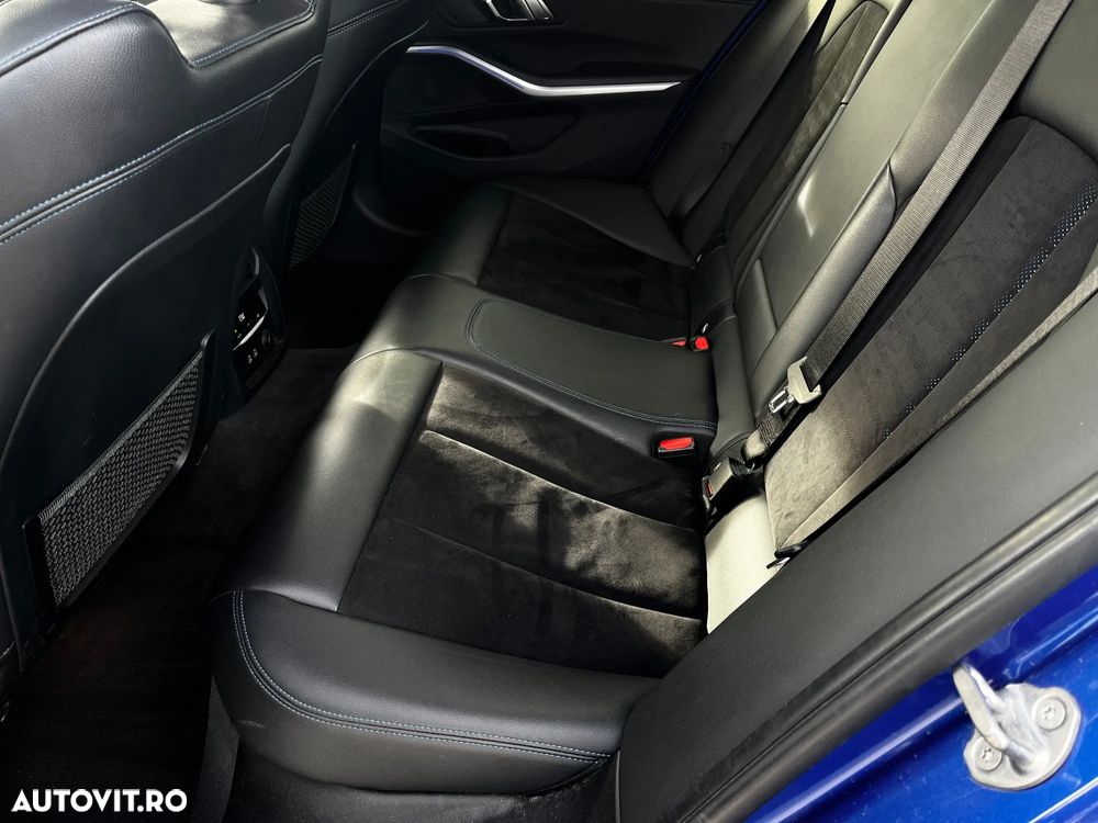 BMW Seria 3 320d xDrive AT Sport Line - 11