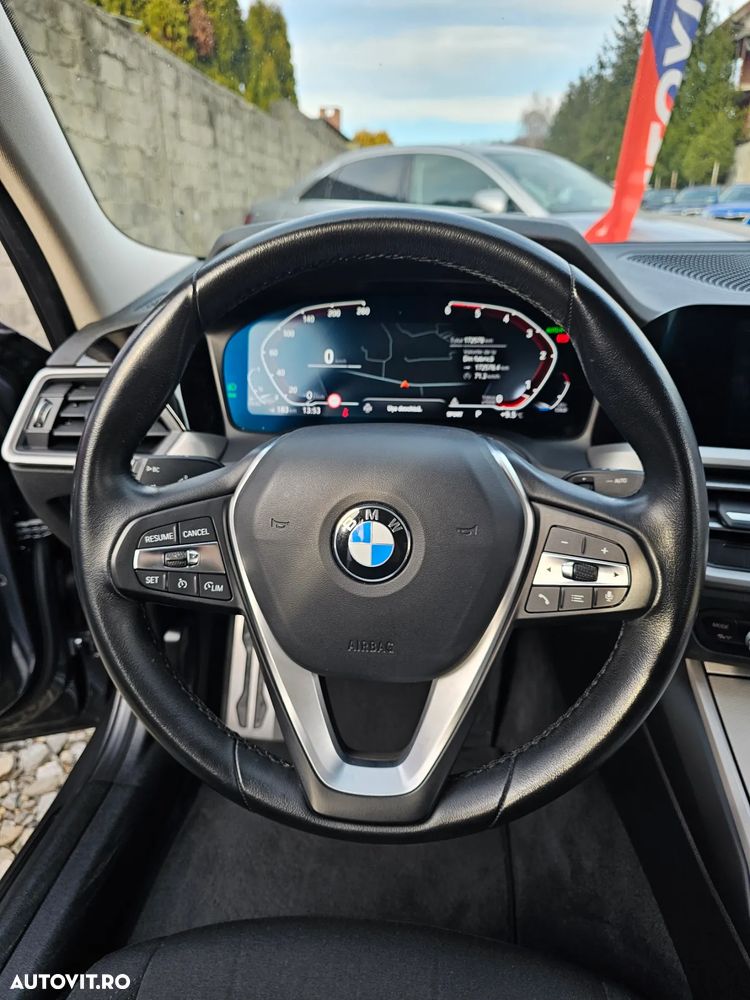 BMW Seria 3 320d Aut. M Sport - 37