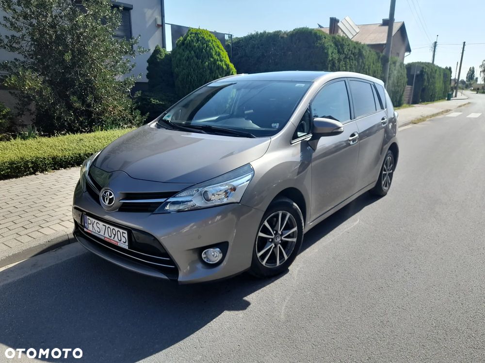 Toyota Verso 1.8 Premium - 3