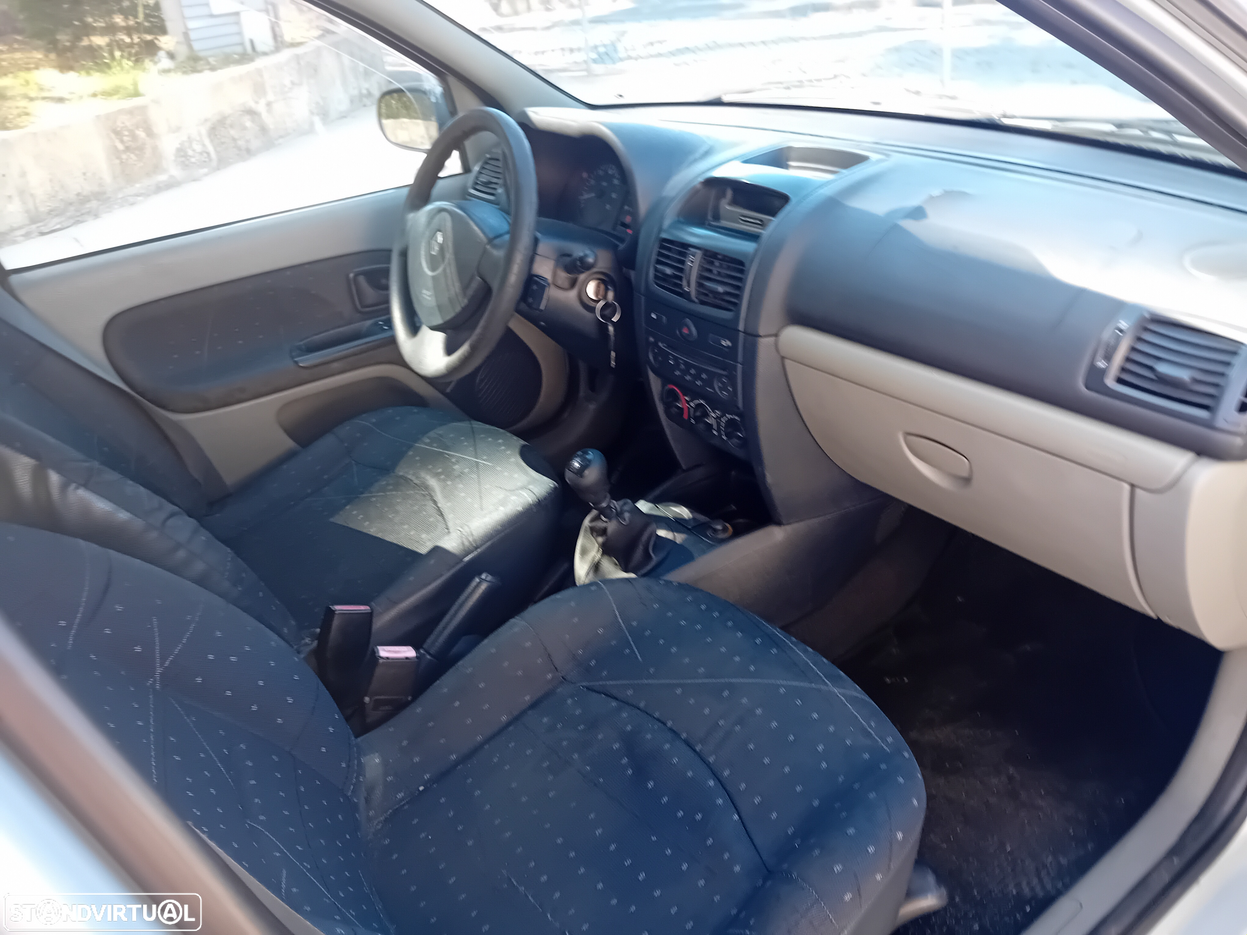 Renault Clio 1.5 dCi Extreme - 8