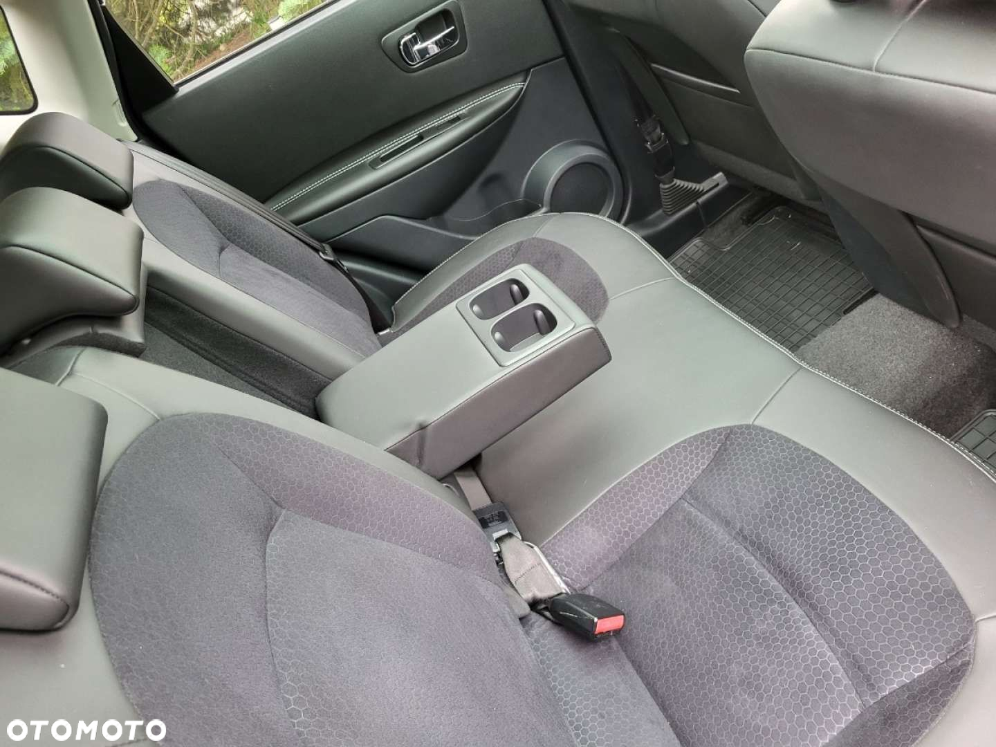 Nissan Qashqai - 22