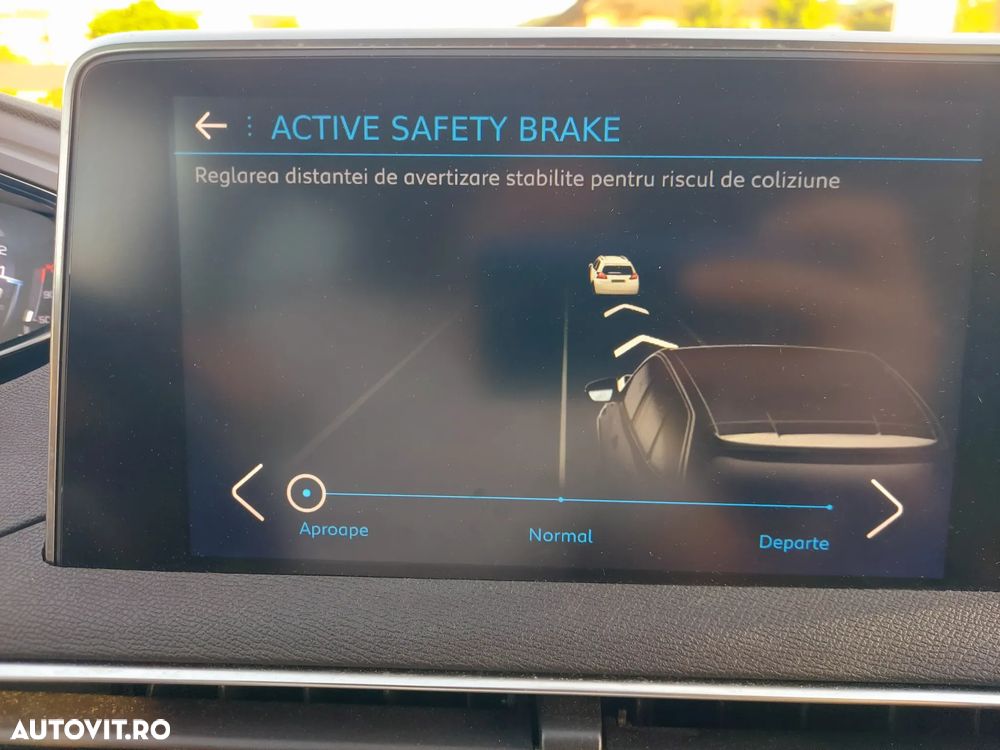 Peugeot 5008 BlueHDI 130 EAT8 GT - 23