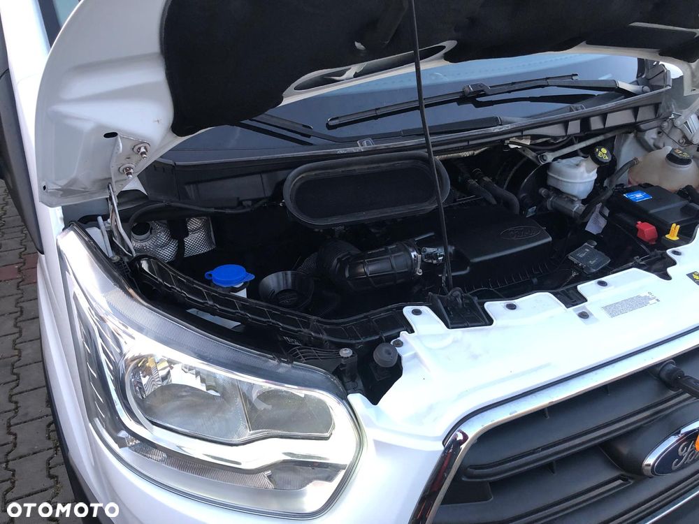 Ford Transit L2H3 VA Limited - 14