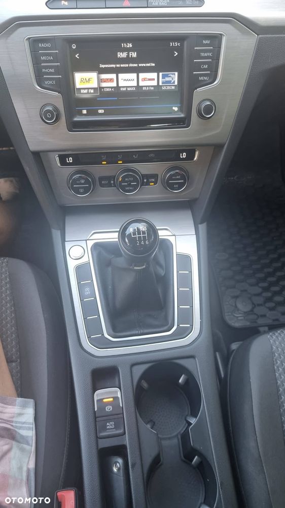 Volkswagen Passat 1.6 TDI BMT Trendline - 13