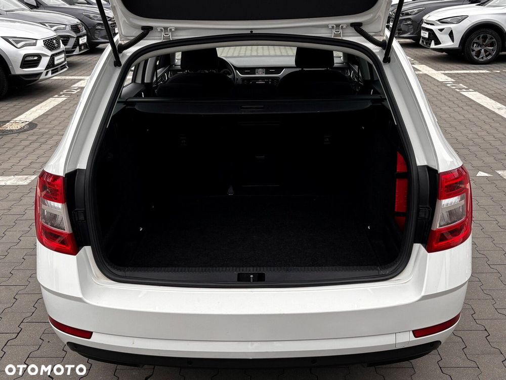 Skoda Octavia 1.5 TSI ACT Style DSG - 37