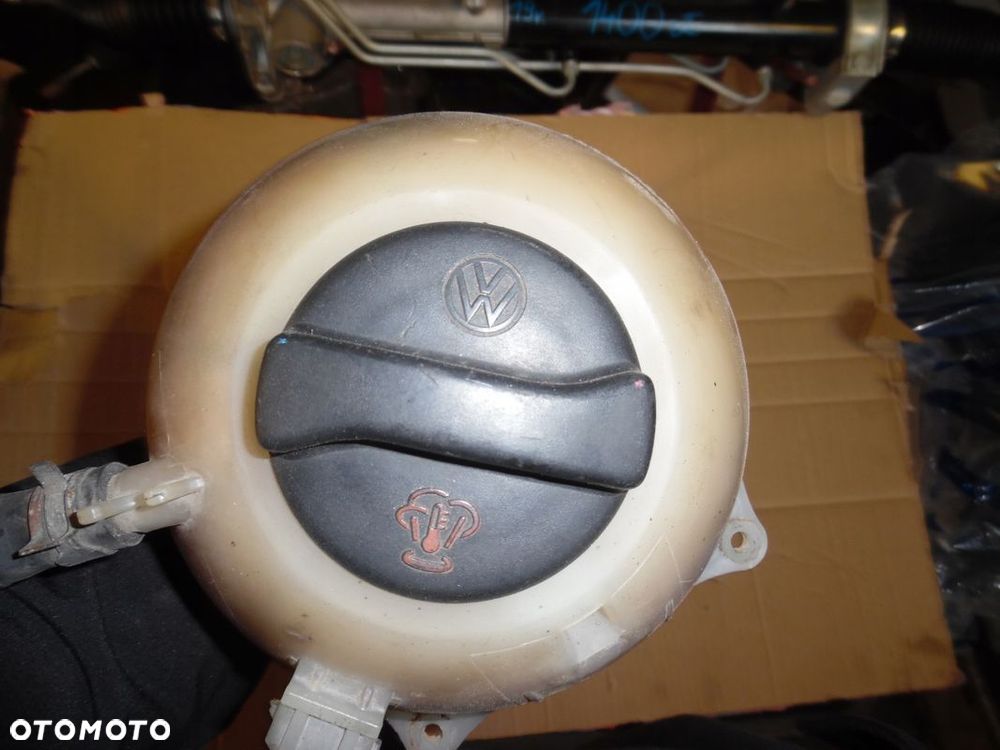 VW T4 CARAVELLE ZBIORNIK WYRÓWNAWCZY CIECZY - 2