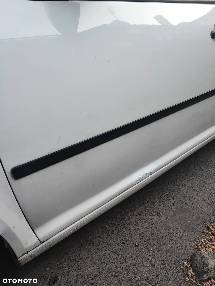 Volkswagen Golf - 22