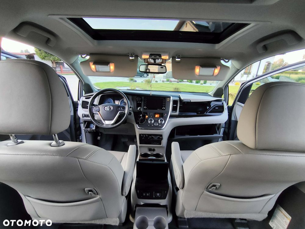Toyota Sienna 3.5 V6 SE - 17