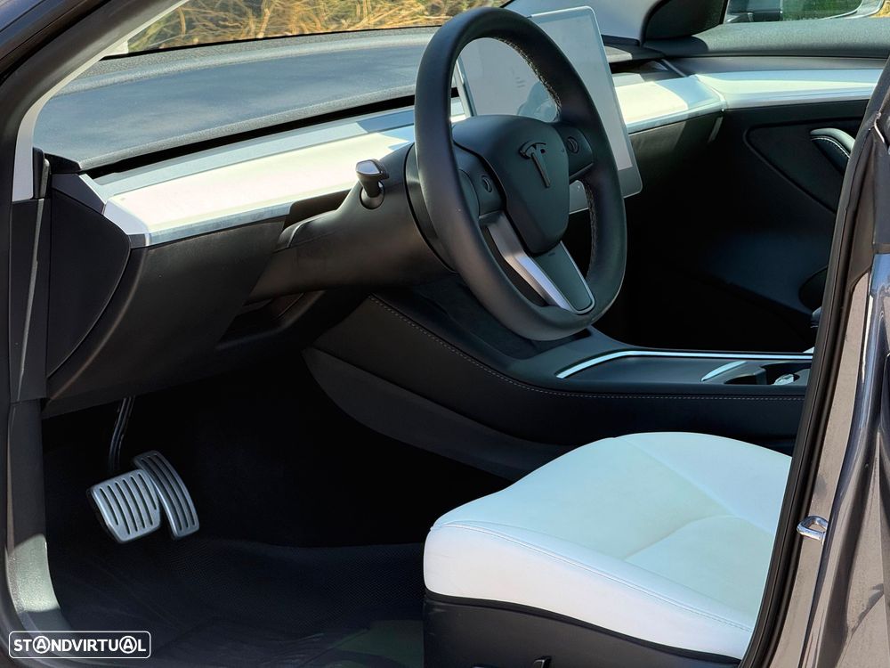 Tesla Model 3 Long Range AWD Dual Motor Performance - 15