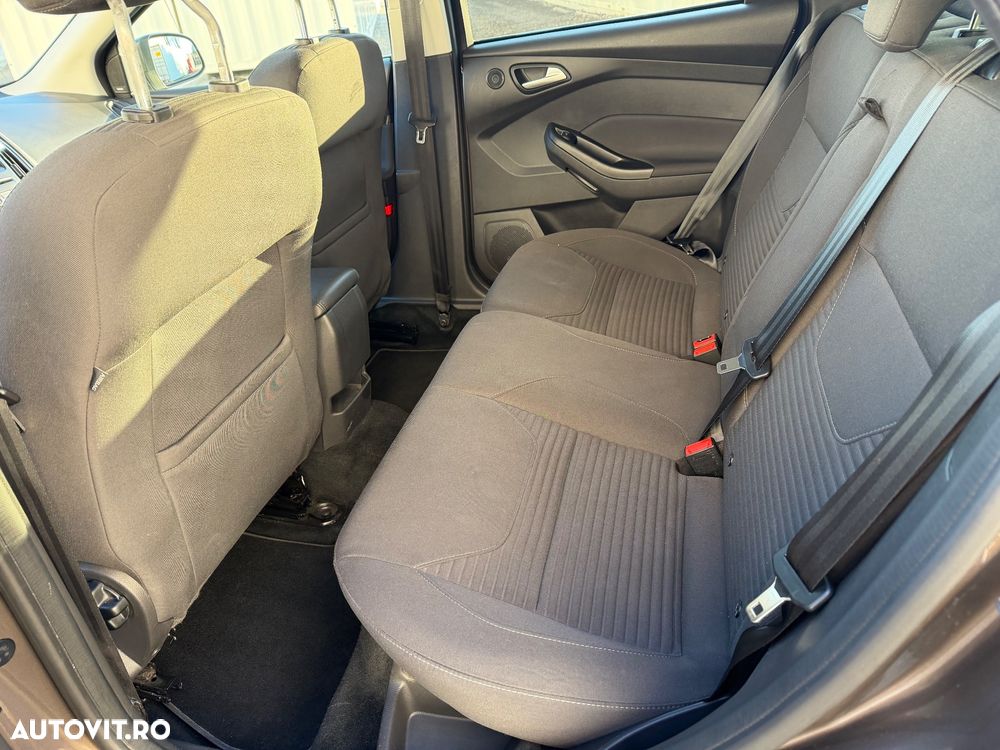 Ford Focus 1.0 EcoBoost Titanium - 8