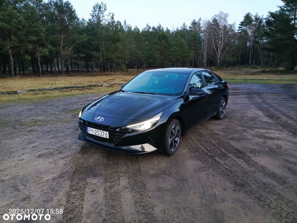 Hyundai Elantra 1.6 Smart CVT - 1
