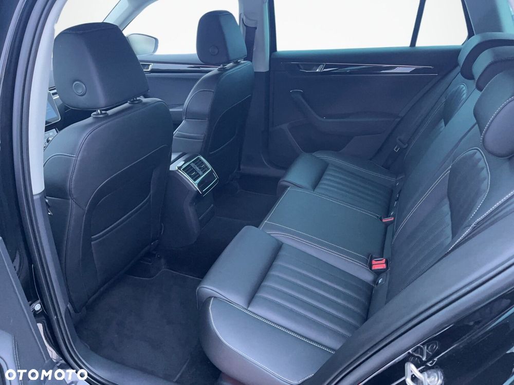 Skoda Superb 2.0 TDI SCR 4x4 L&K DSG - 13