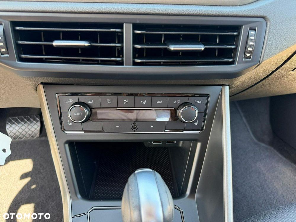 Volkswagen Polo 1.0 TSI Style DSG - 21