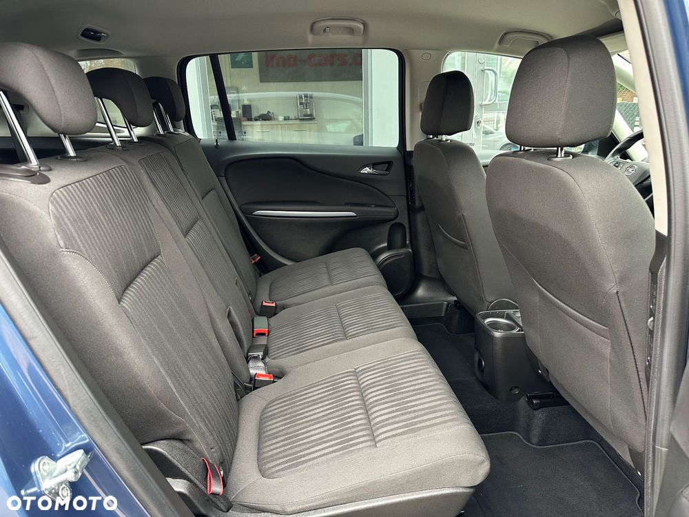 Opel Zafira - 11