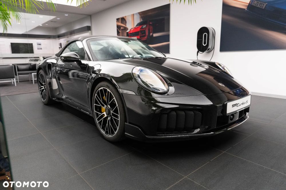Porsche 911 Turbo S 2026 photo 4