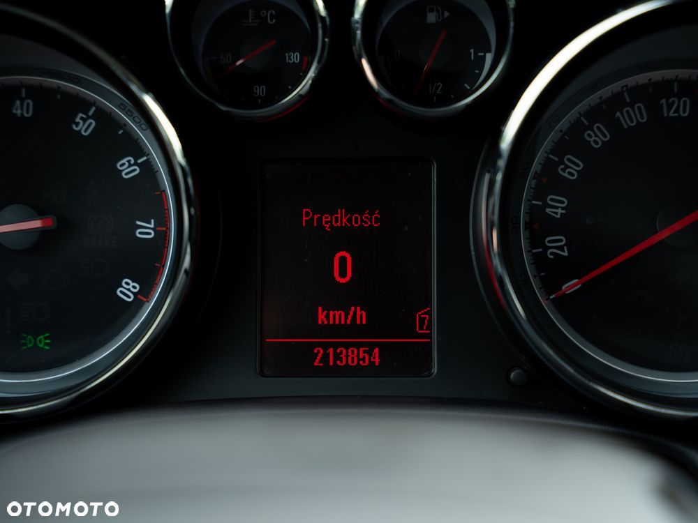 Opel Astra 1.4 T Cosmo - 14