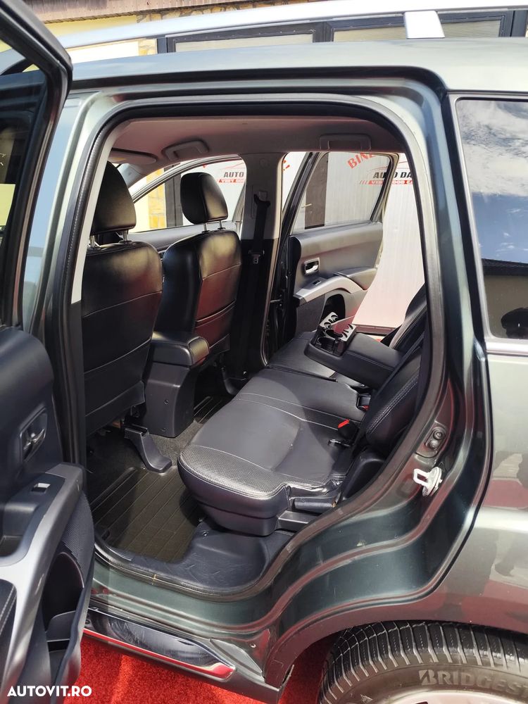 Peugeot 4007 - 7