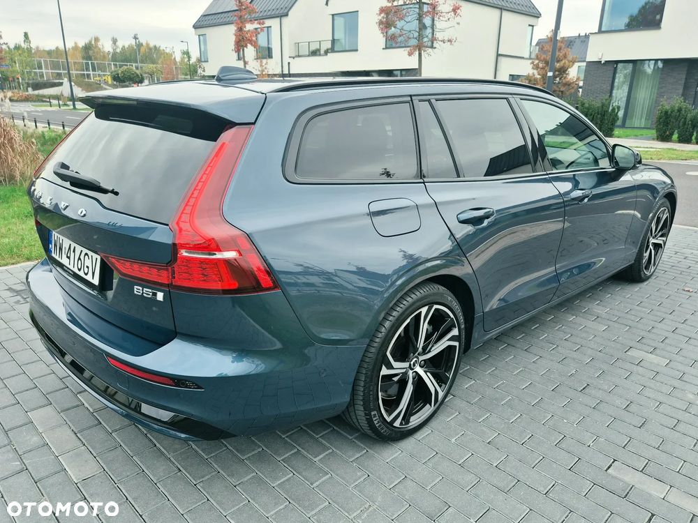 Volvo V60 2022 photo 4