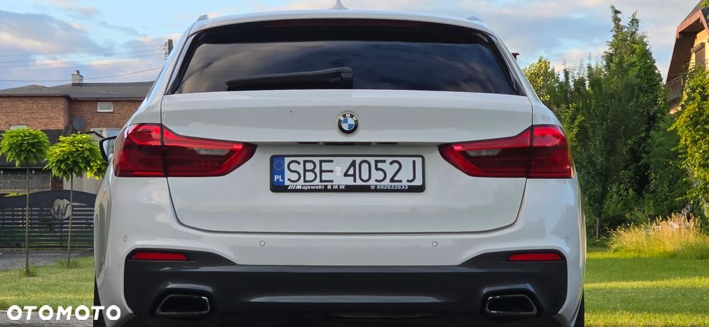 BMW Seria 5 520d M Sport - 4