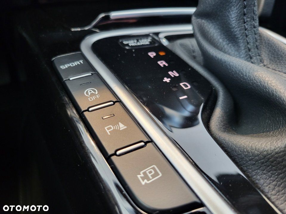 Kia XCeed - 18
