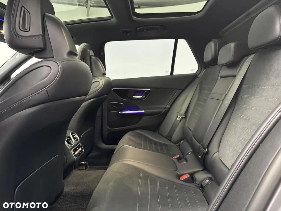 Mercedes-Benz Klasa C 300 4MATIC 9G-TRONIC - 19