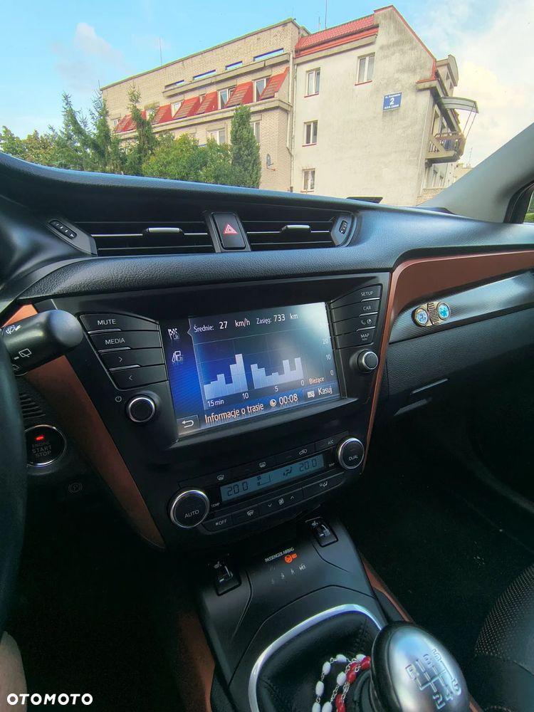 Toyota Avensis 1.8 Premium - 10