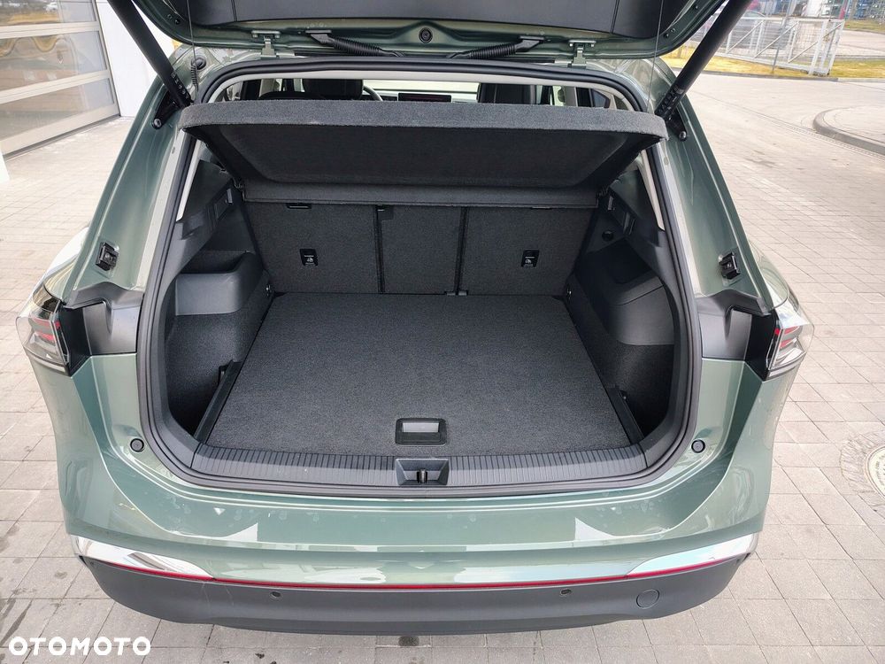 Volkswagen Tiguan - 11