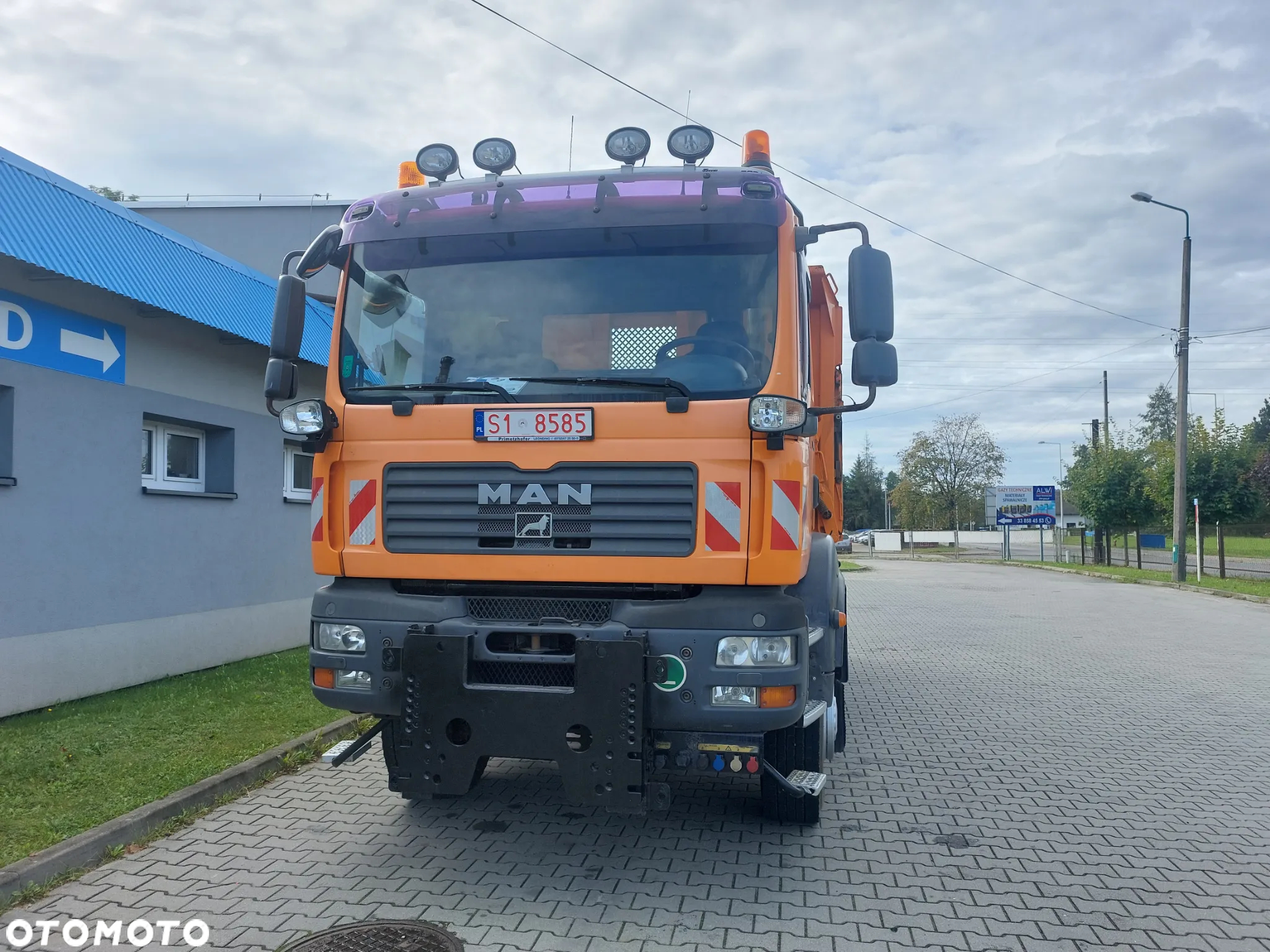 MAN TGM - 8