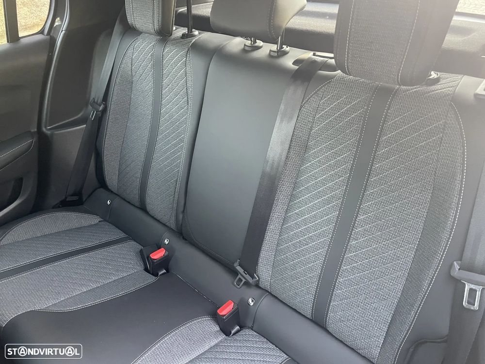 Peugeot 208 1.2 PureTech Allure - 5