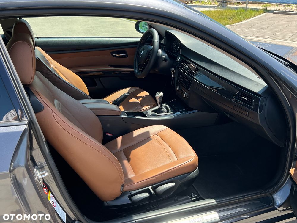 BMW Seria 3 320d DPF - 6