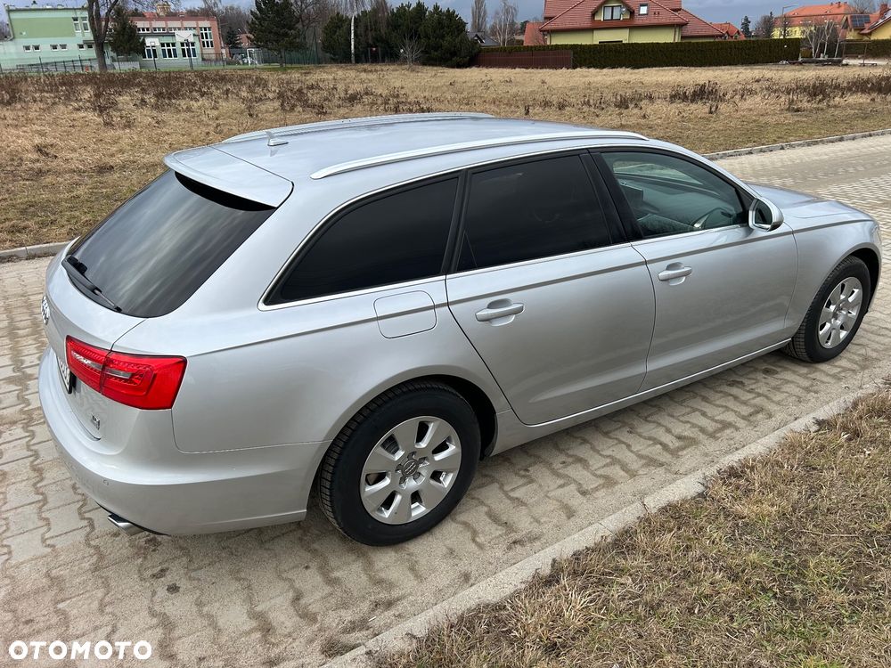 Audi A6 Avant 2.0 TDI Ultra DPF S tronic - 11