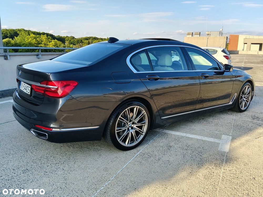 BMW Seria 7 740Li - 14