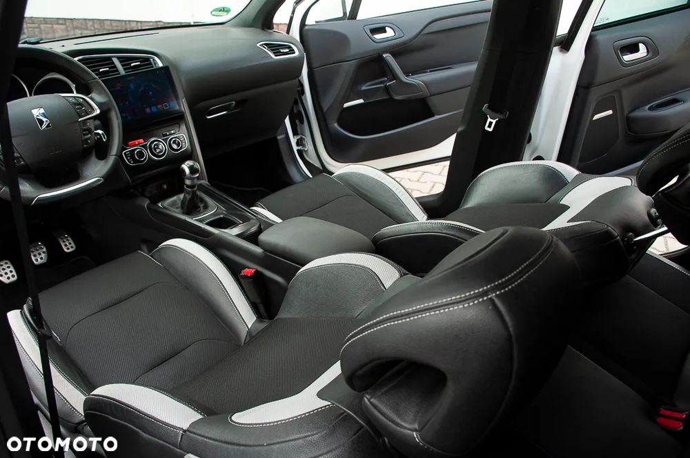 Citroën DS4 VTi 120 SoChic - 24