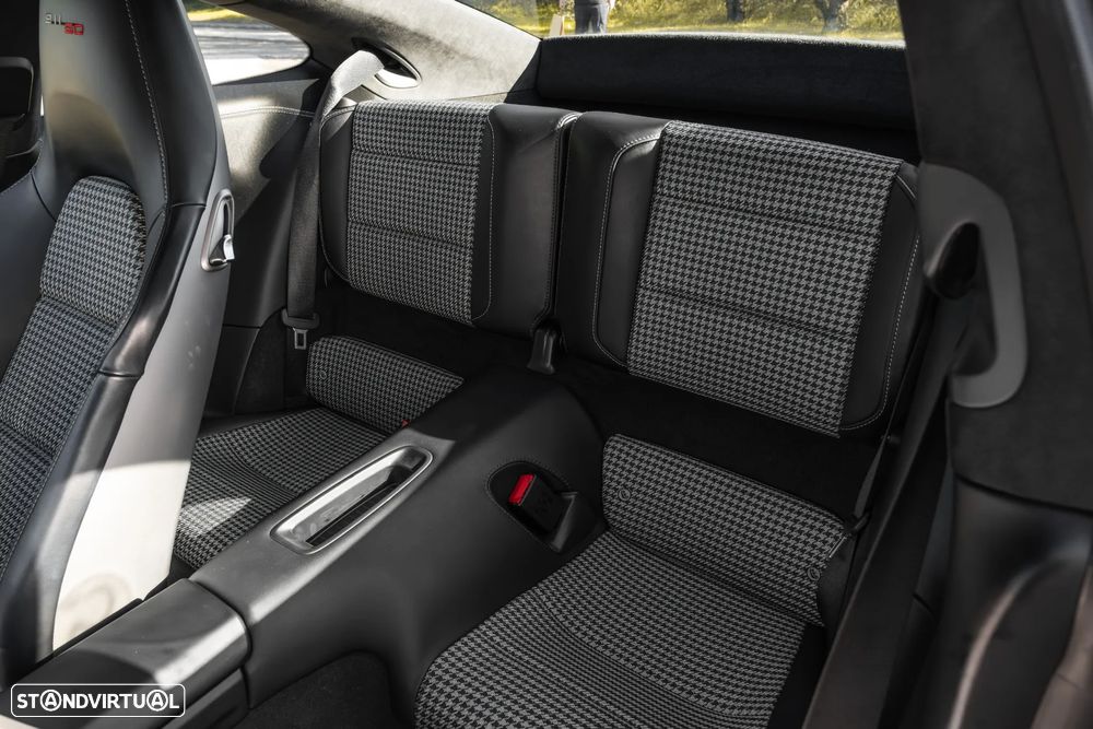 Porsche 911 (991) Carrera 2 50th Anniversary Edition PDK - 26