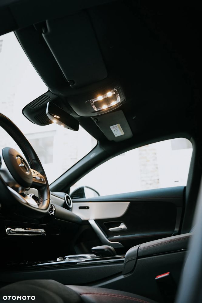 Mercedes-Benz CLA 180 AMG Line 7G-DCT - 26