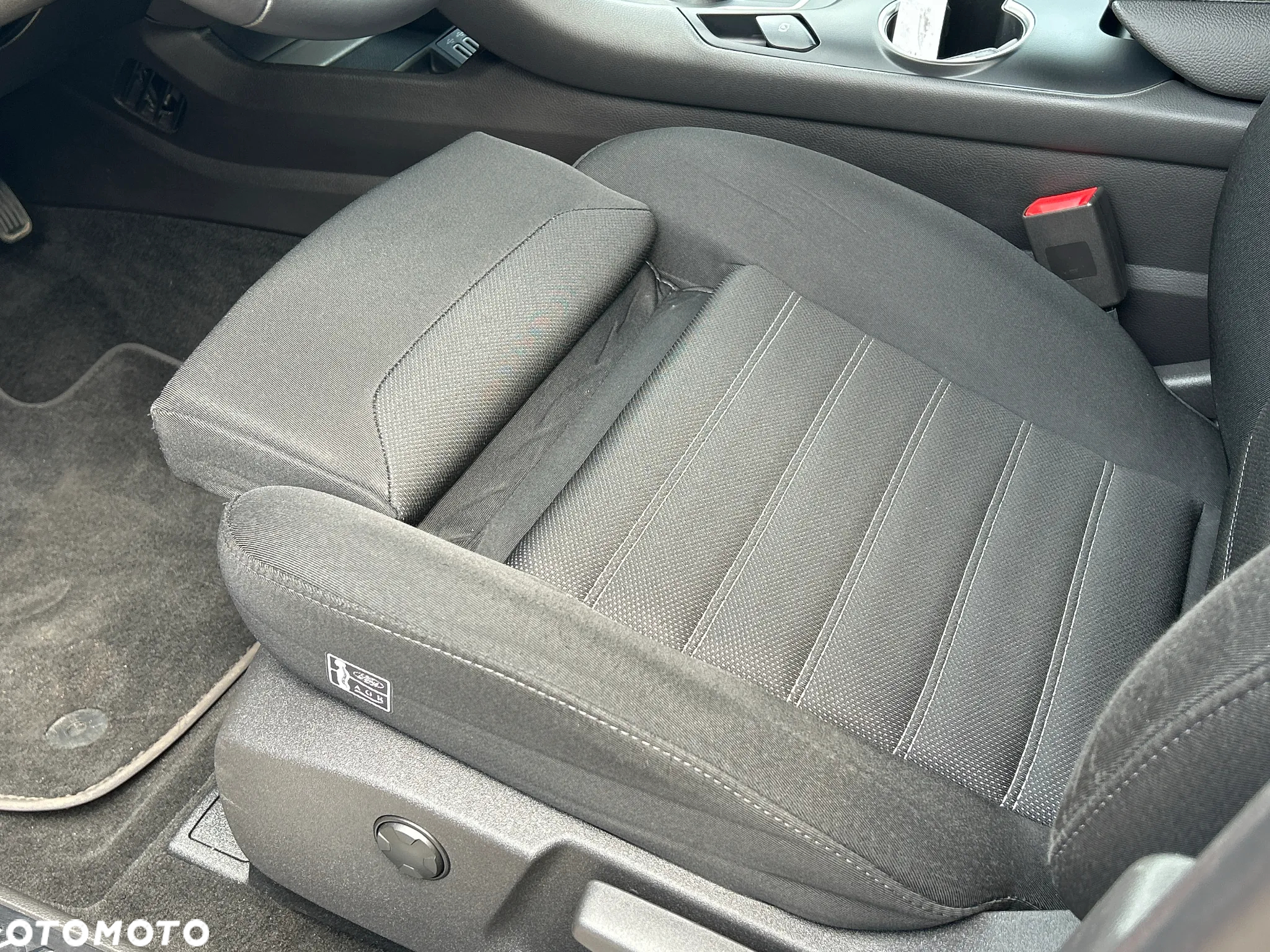 Ford Mondeo Turnier 2.0 EcoBlue Titanium - 28