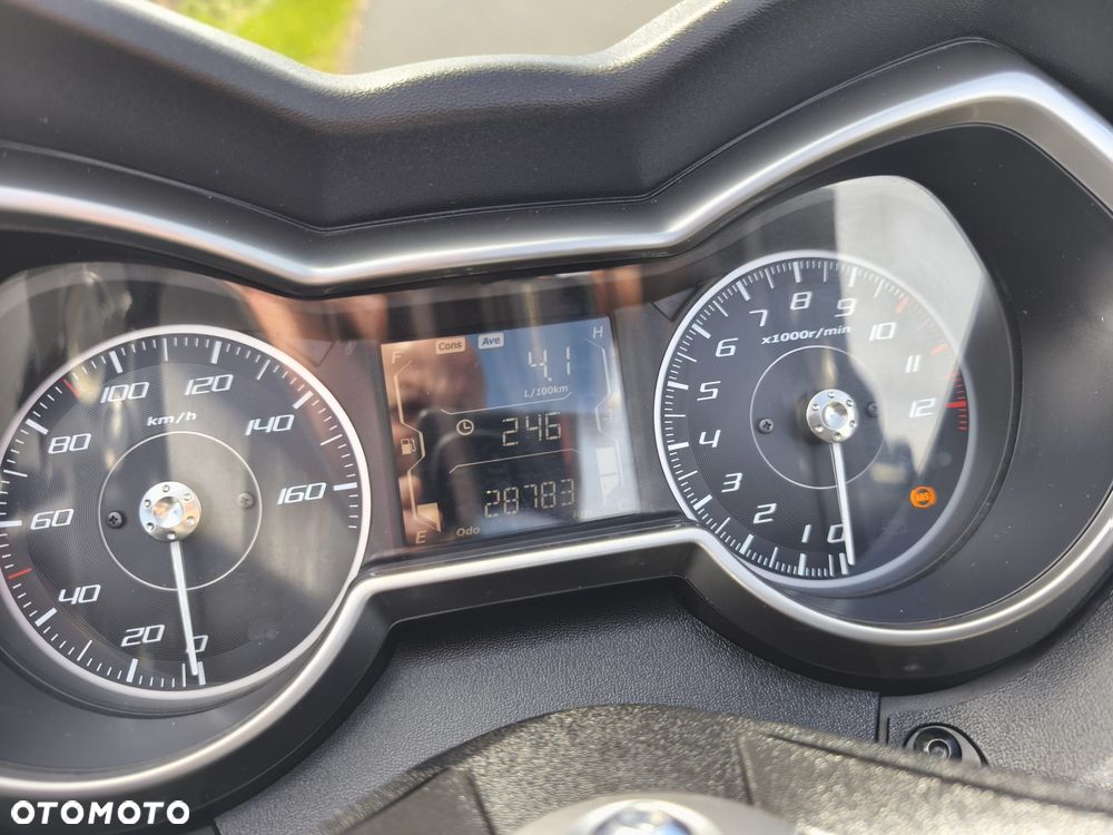 Yamaha X-max - 4