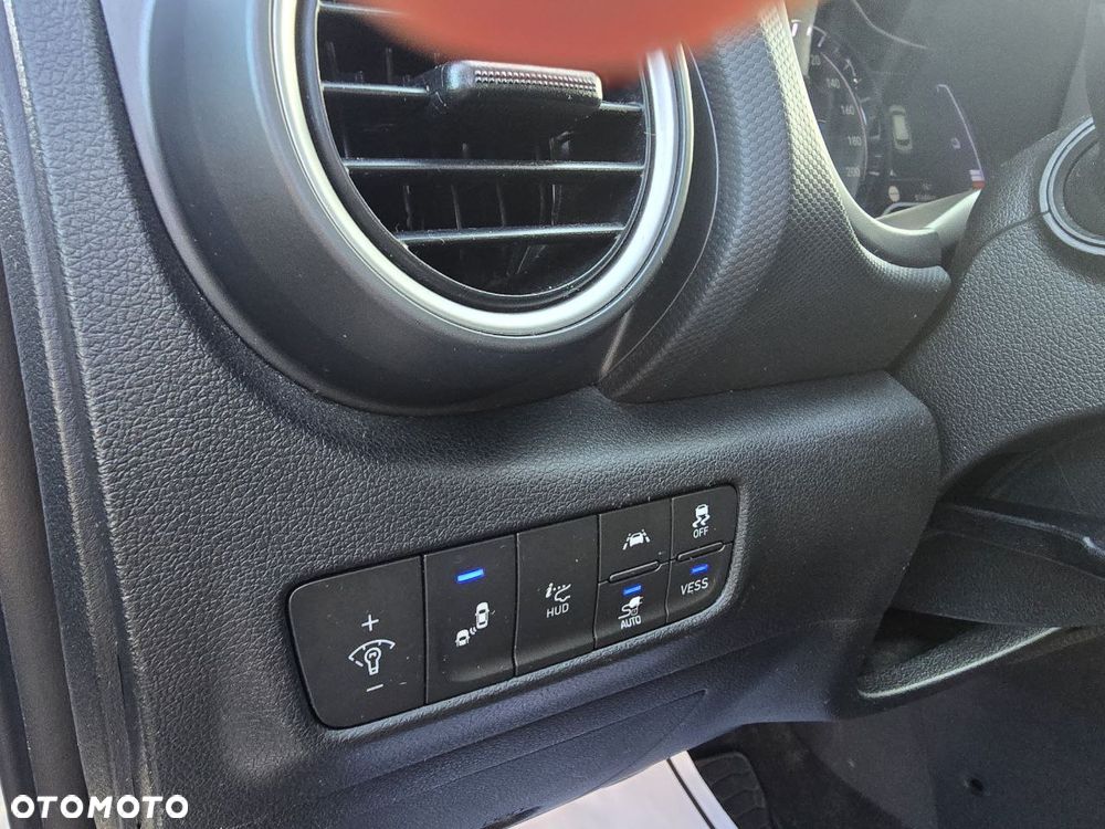 Hyundai Kona Premium - 16