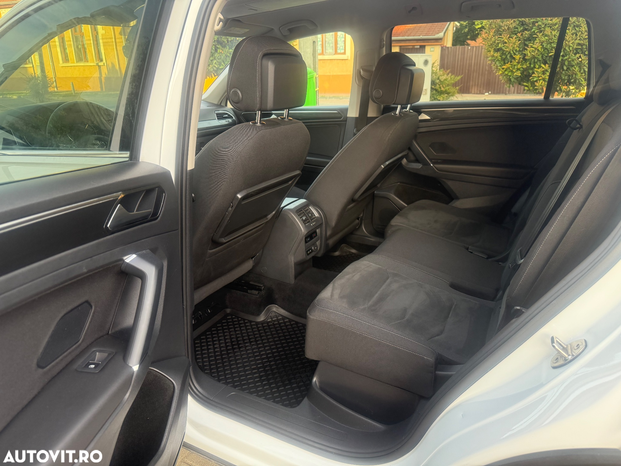 Volkswagen Tiguan Allspace 2.0 TDI SCR 4Motion DSG Highline - 9