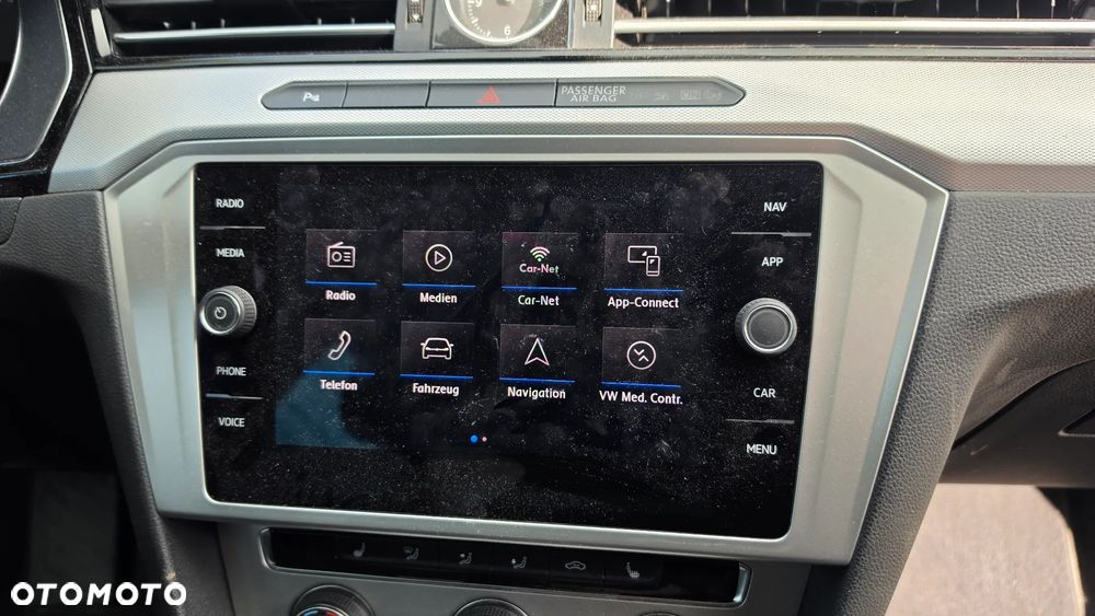 Volkswagen Passat Variant 2.0 TDI SCR BlueMotion Comfortline - 20