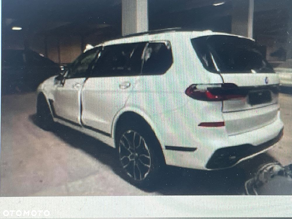 BMW X7 M60i xDrive - 5
