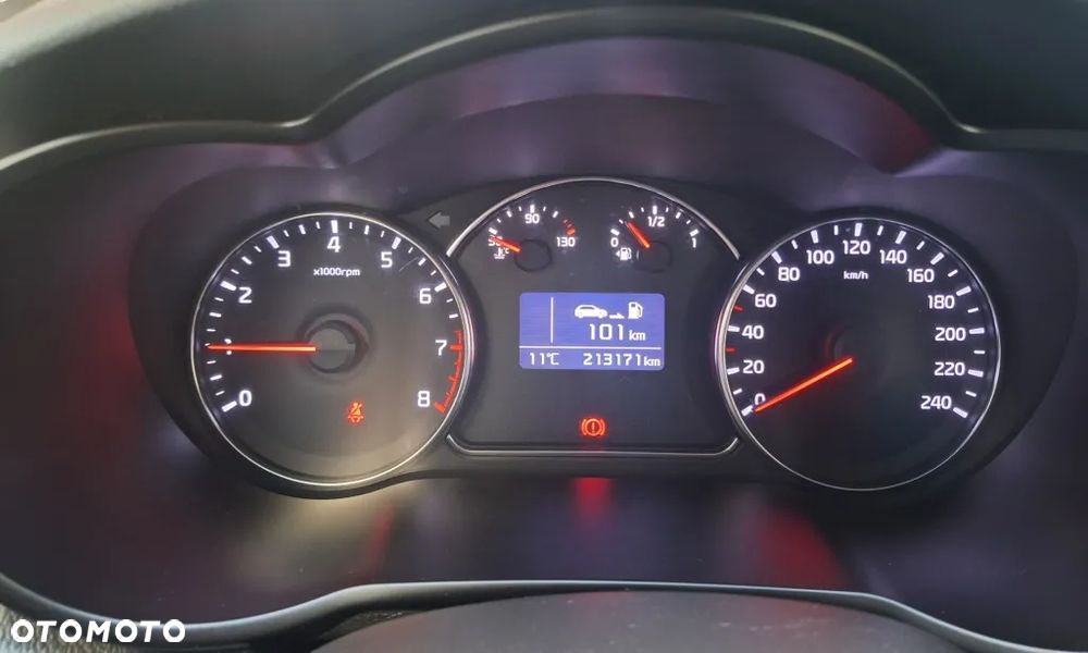 Kia Carens 1.6 GDI XL 7os EU6 - 14
