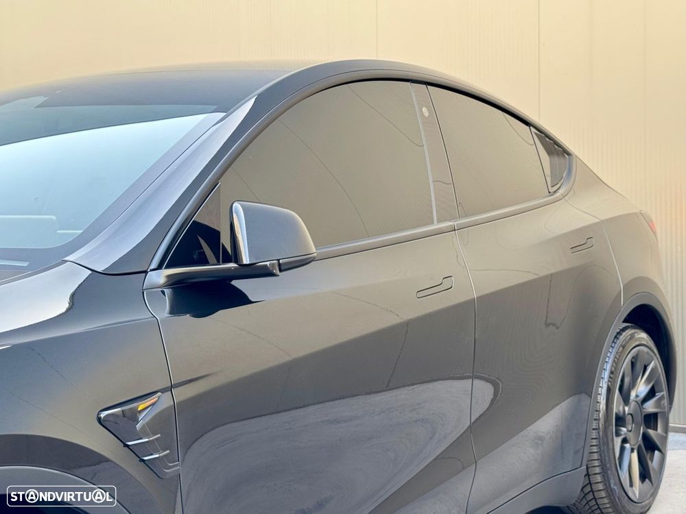 Tesla Model Y Long Range Dual Motor AWD - 45