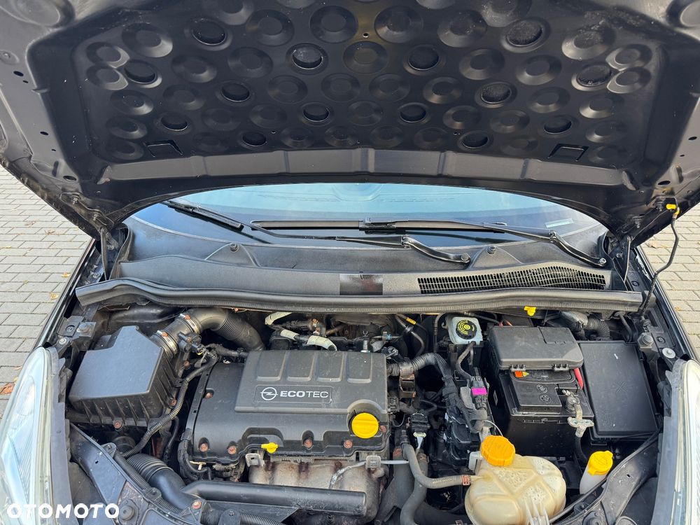 Opel Corsa 1.4 16V Satellite - 16