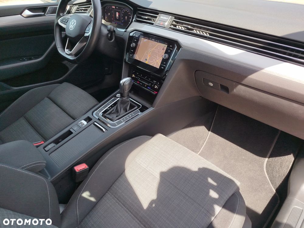Volkswagen Passat Variant 1.5 TSI EVO Business DSG - 8