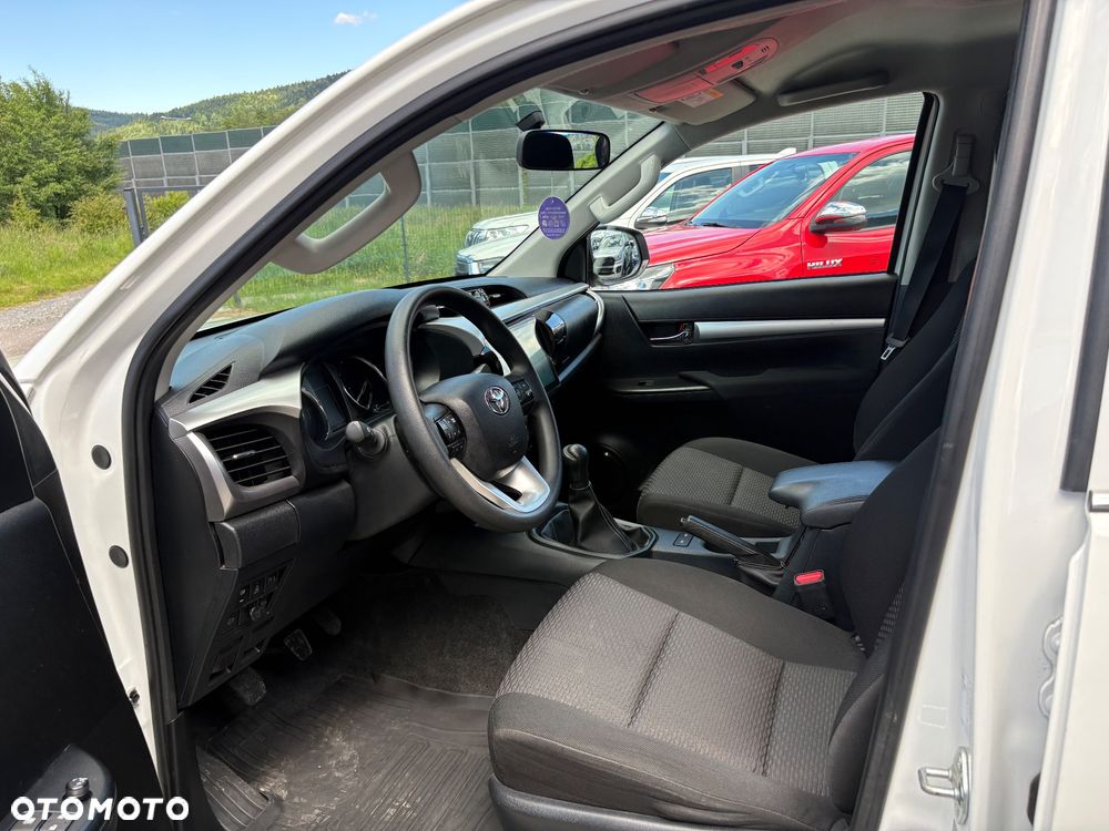 Toyota Hilux 2.4 D-4D Double Cab DLX 4x4 - 7