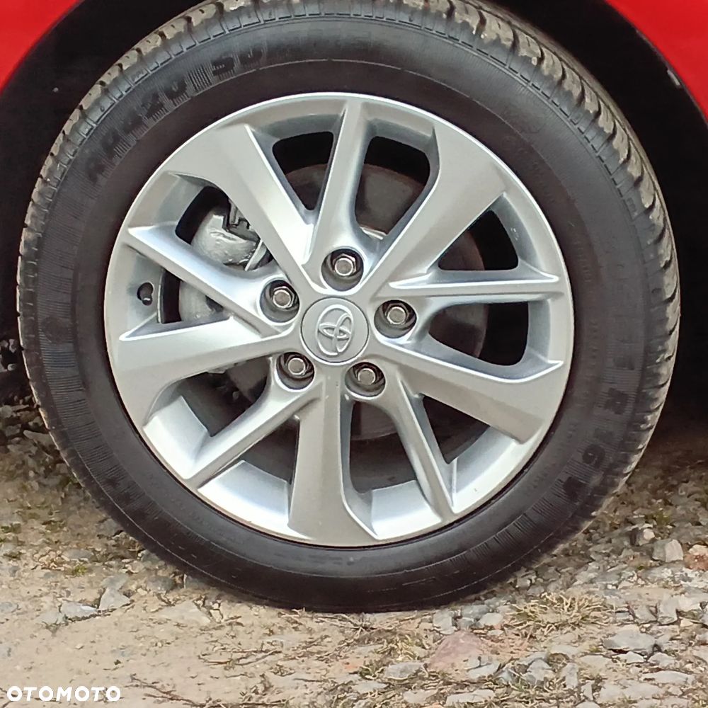 Toyota Auris - 17