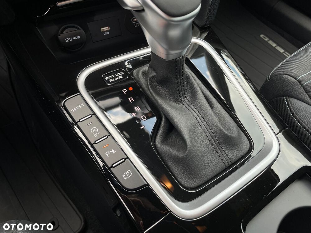 Kia XCeed 1.6 T-GDI Tribute DCT - 19